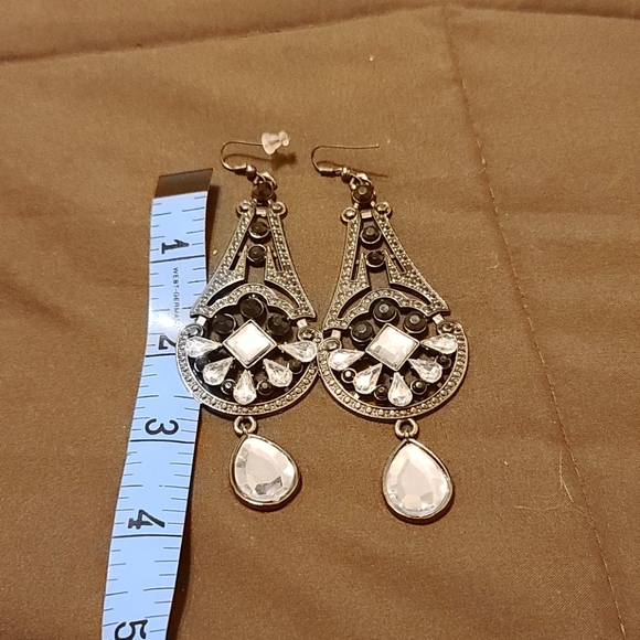 Earring - Picture 4 of 4